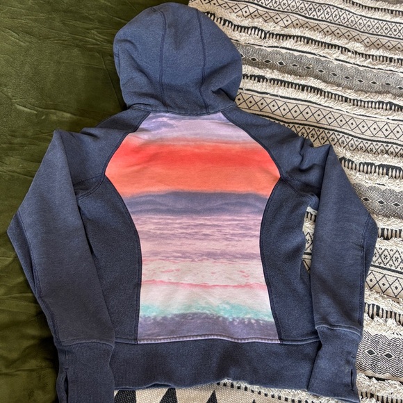 lululemon athletica light blue/gray Hoodie Jacket - Picture 3 of 3